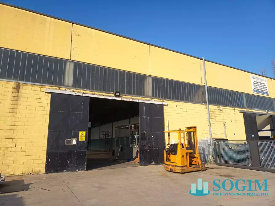 Immagine 1 di Capannone industriale in affitto  in Via Rossini 2 a Tribiano