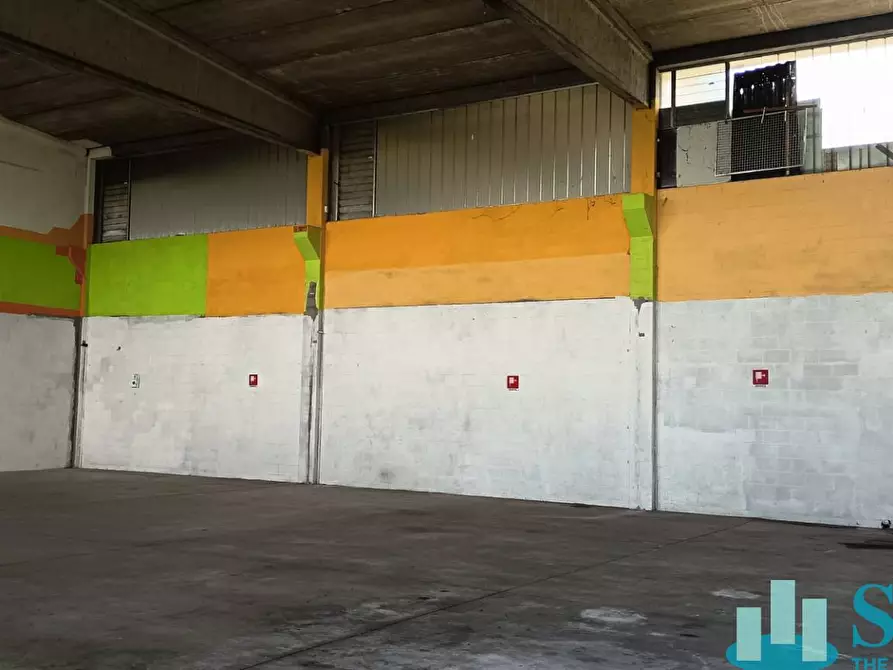 Immagine 3 di Capannone industriale in affitto  in Via Rossini 2 a Tribiano