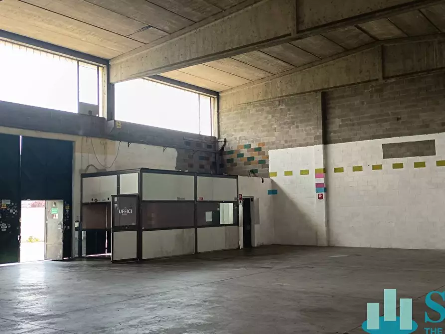 Immagine 6 di Capannone industriale in affitto  in Via Rossini 2 a Tribiano