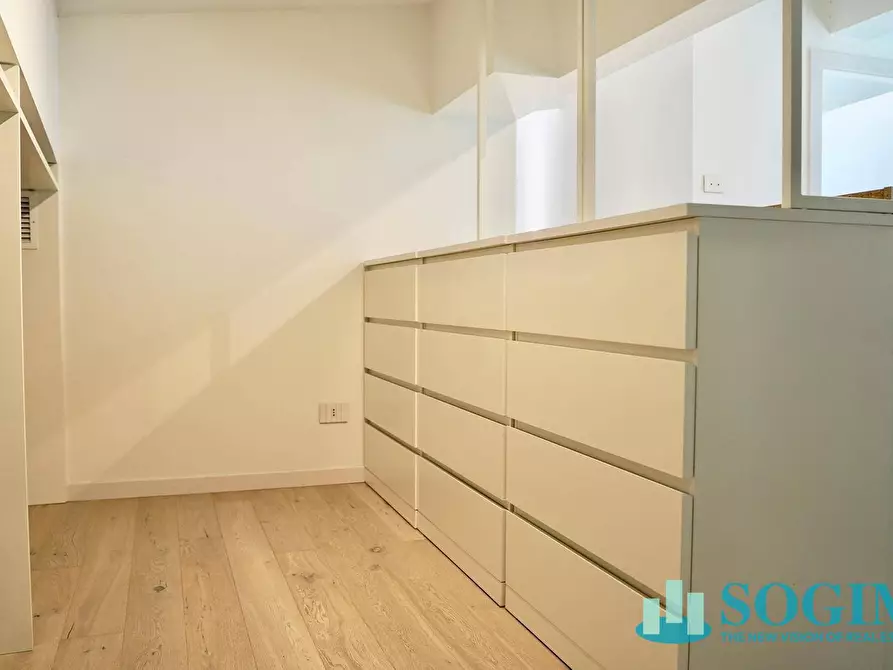 Immagine 23 di Appartamento in affitto  in VIA ALZAIA NAVIGLIO GRANDE 190 a Milano