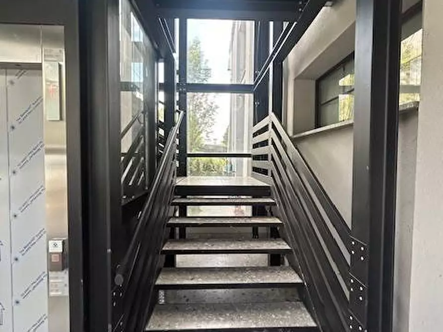 Immagine 33 di Appartamento in affitto  in VIA ALZAIA NAVIGLIO GRANDE 190 a Milano