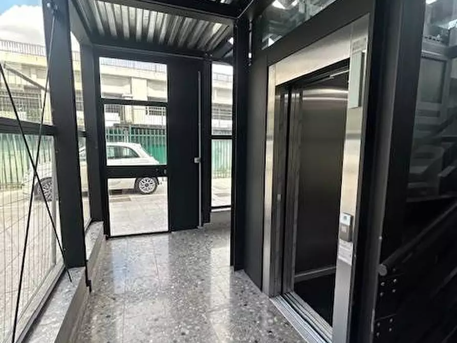 Immagine 32 di Appartamento in affitto  in VIA ALZAIA NAVIGLIO GRANDE 190 a Milano
