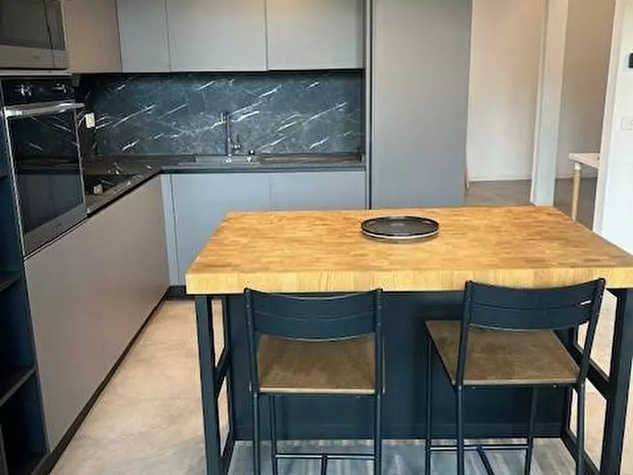 Immagine 8 di Appartamento in affitto  in VIA ALZAIA NAVIGLIO GRANDE 190 a Milano