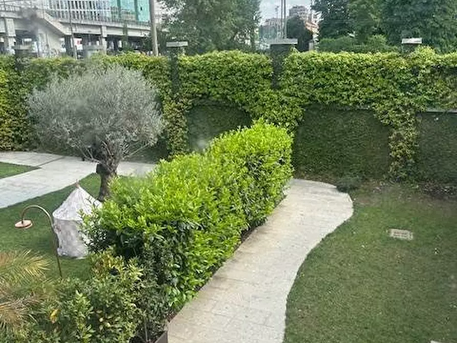 Immagine 34 di Appartamento in affitto  in VIA ALZAIA NAVIGLIO GRANDE 190 a Milano