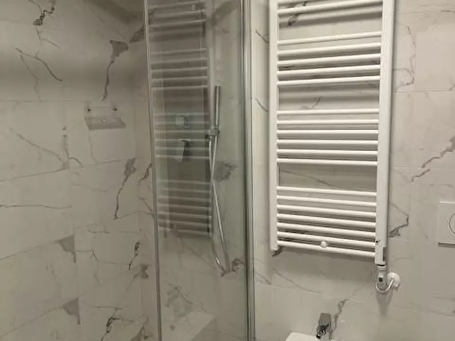 Immagine 15 di Appartamento in affitto  in VIA ALZAIA NAVIGLIO GRANDE 190 a Milano