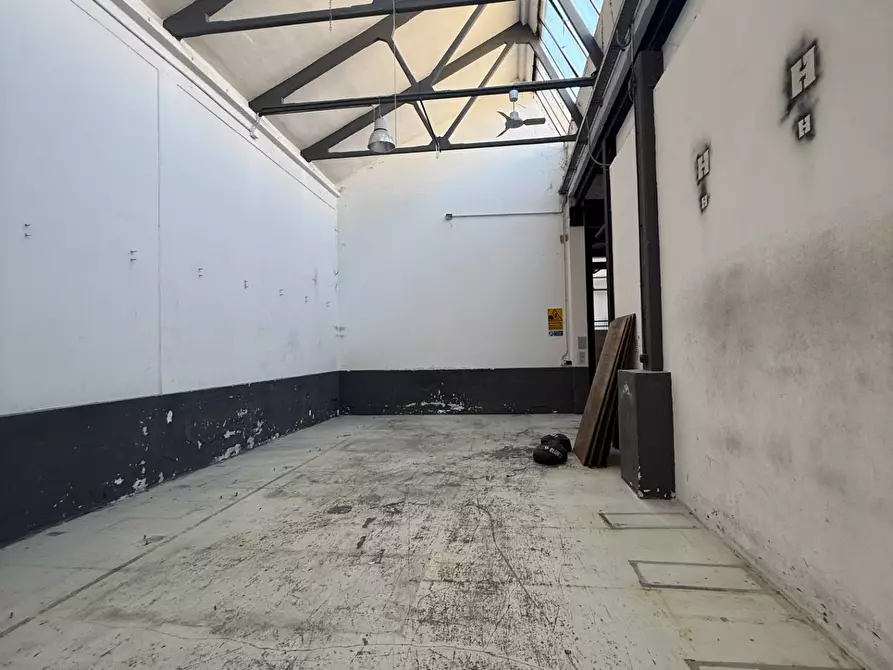 Immagine 9 di Capannone industriale in vendita  a Sesto San Giovanni