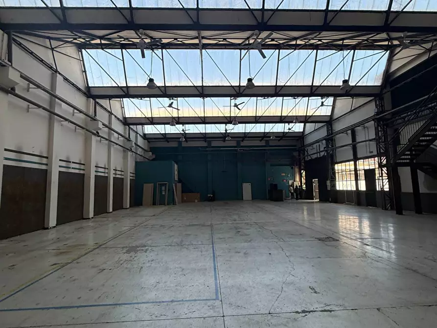 Immagine 18 di Capannone industriale in vendita  a Sesto San Giovanni