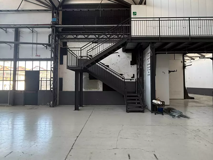 Immagine 19 di Capannone industriale in vendita  a Sesto San Giovanni