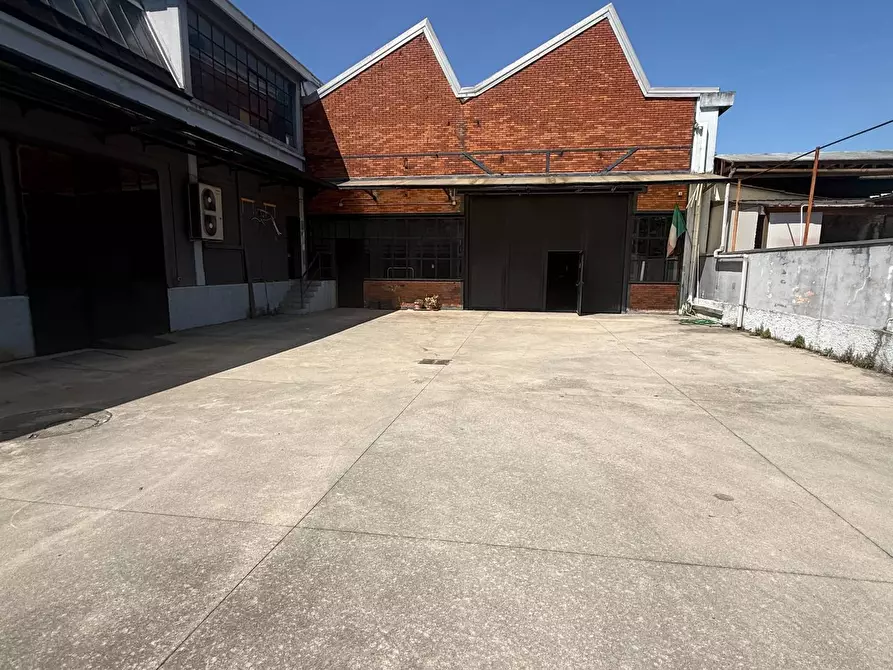 Immagine 20 di Capannone industriale in vendita  a Sesto San Giovanni