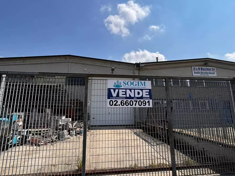 Immagine 3 di Capannone industriale in vendita  a Albuzzano