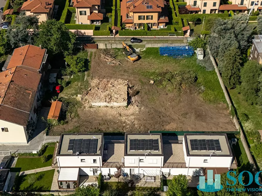 Immagine 29 di Villa in vendita  in Via Marelli 50 a Monza