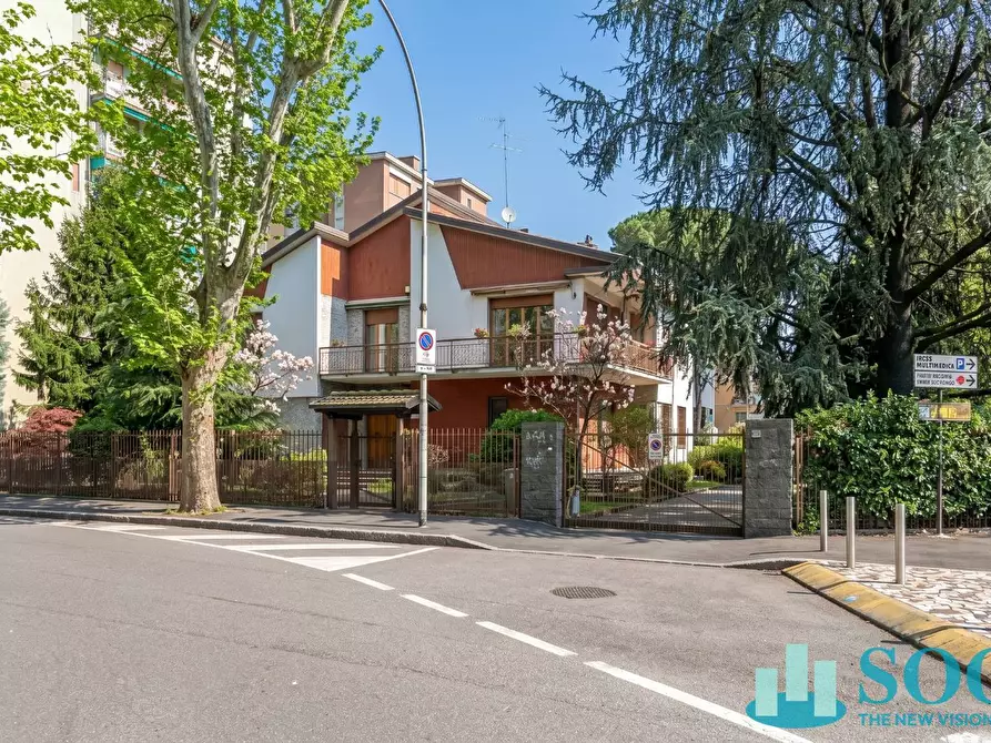 Immagine 77 di Casa semindipendente in vendita  in Via Dei Partigiani 112 a Cinisello Balsamo