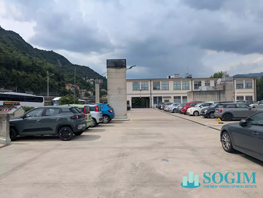 Immagine 3 di Box auto in vendita  in viale ReginaTeolinda 17 a Como