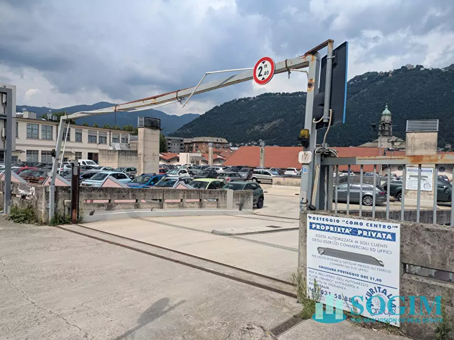 Immagine 9 di Box auto in vendita  in viale ReginaTeolinda 17 a Como