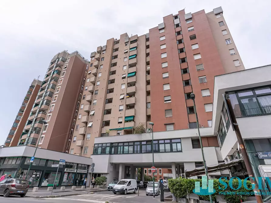 Immagine 54 di Appartamento in affitto  in Via Fiorani 56 a Sesto San Giovanni