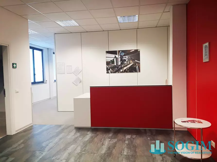 Immagine 1 di Ufficio in affitto  in Via Monsignor Colombo 47 a Legnano