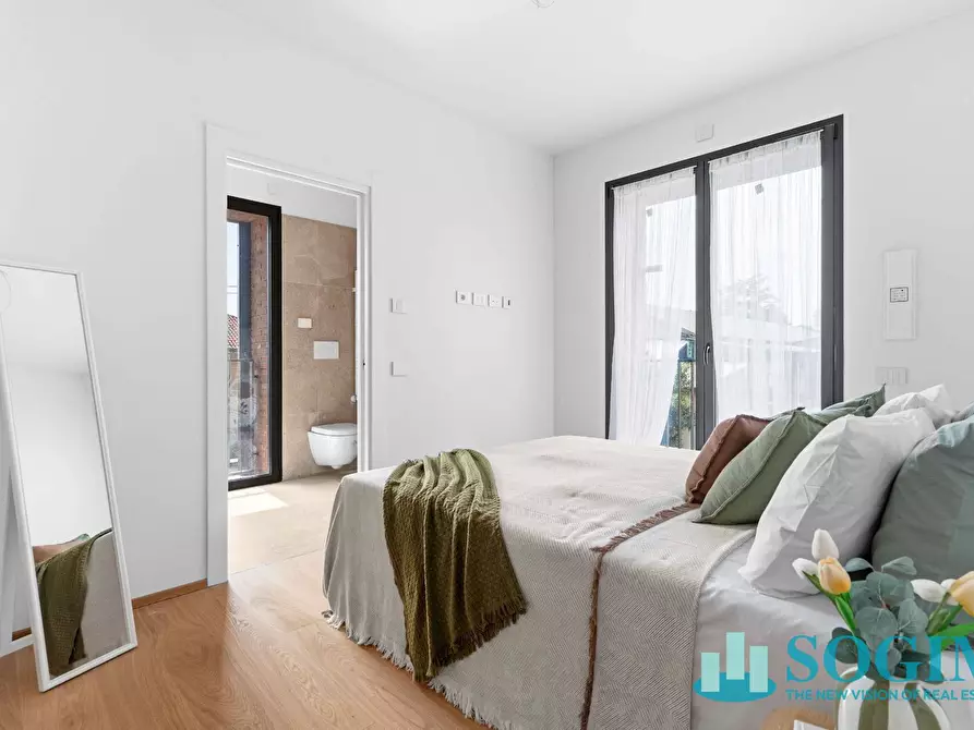 Immagine 18 di Appartamento in vendita  in Via Cortina D'Ampezzo 21 a Milano