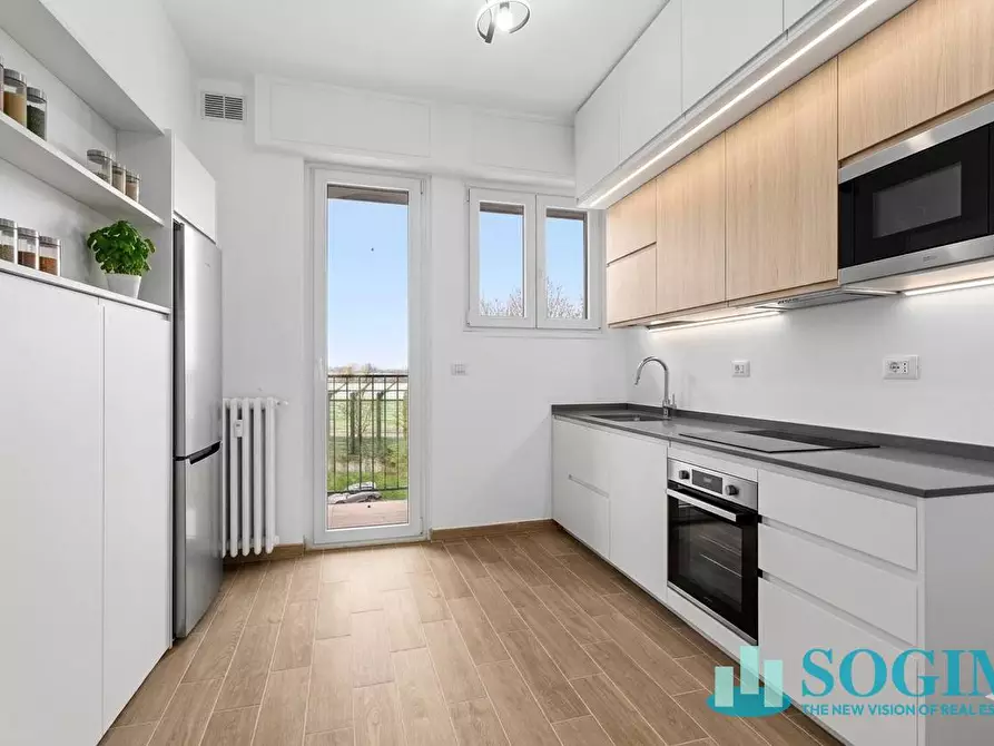 Immagine 5 di Appartamento in vendita  in Via Val Lagarina 73 a Milano