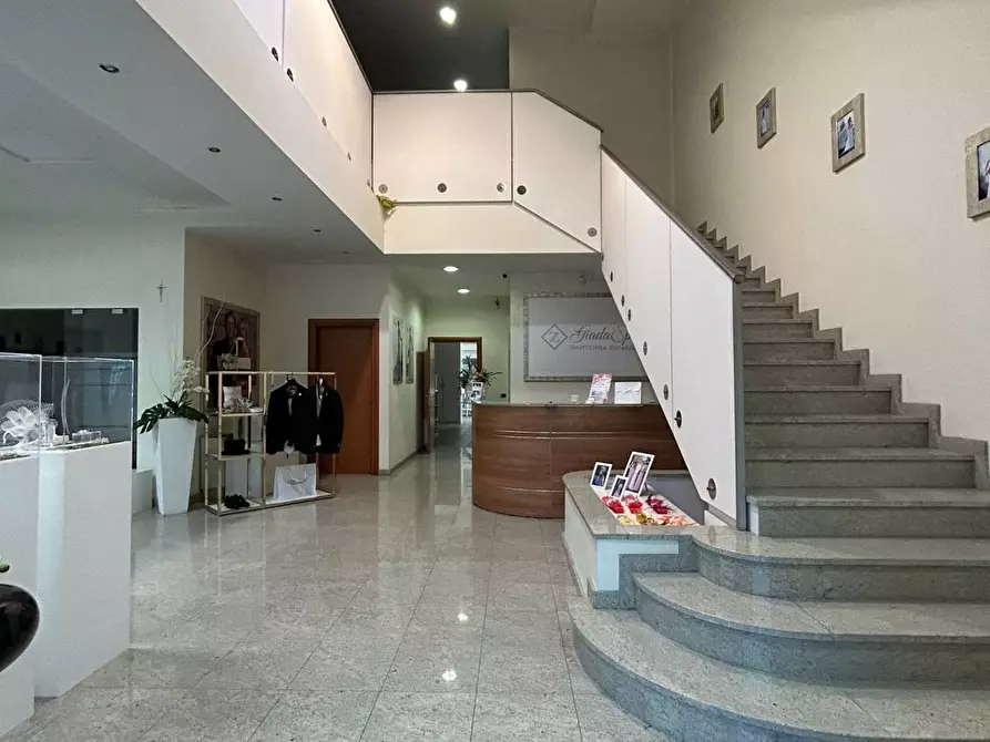 Immagine 8 di Capannone industriale in vendita  in via Fortuzzi 22 a Bovisio-Masciago