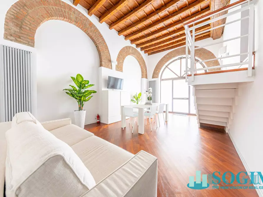 Immagine 7 di Loft/Open space in vendita  in Via Ascanio Sforza 9 a Milano