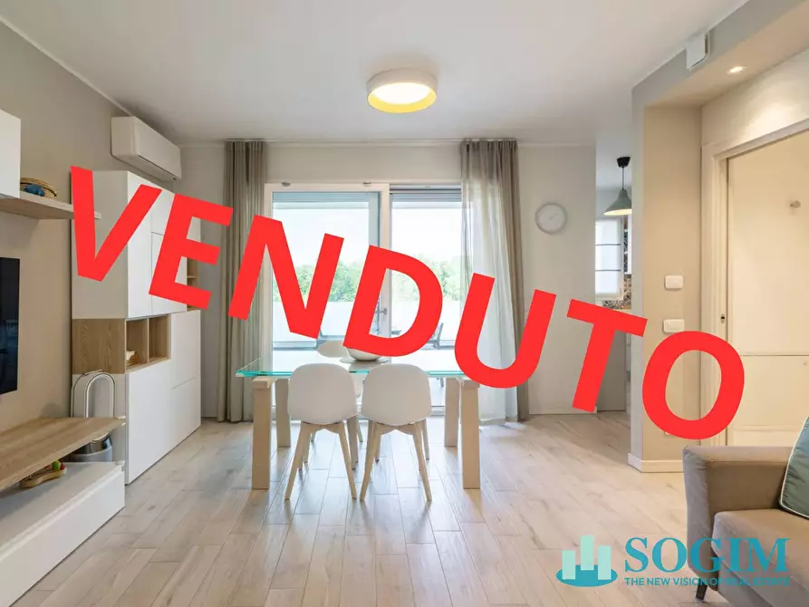 Immagine 1 di Appartamento in vendita  in Copernico 43 a Cologno Monzese