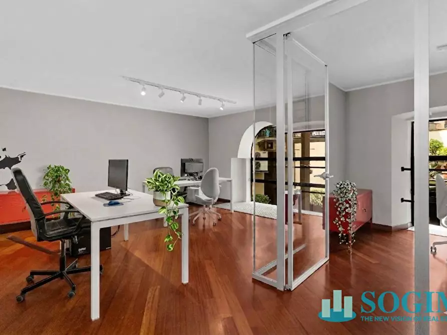 Immagine 8 di Ufficio in vendita  in via Terraggio 21 a Milano
