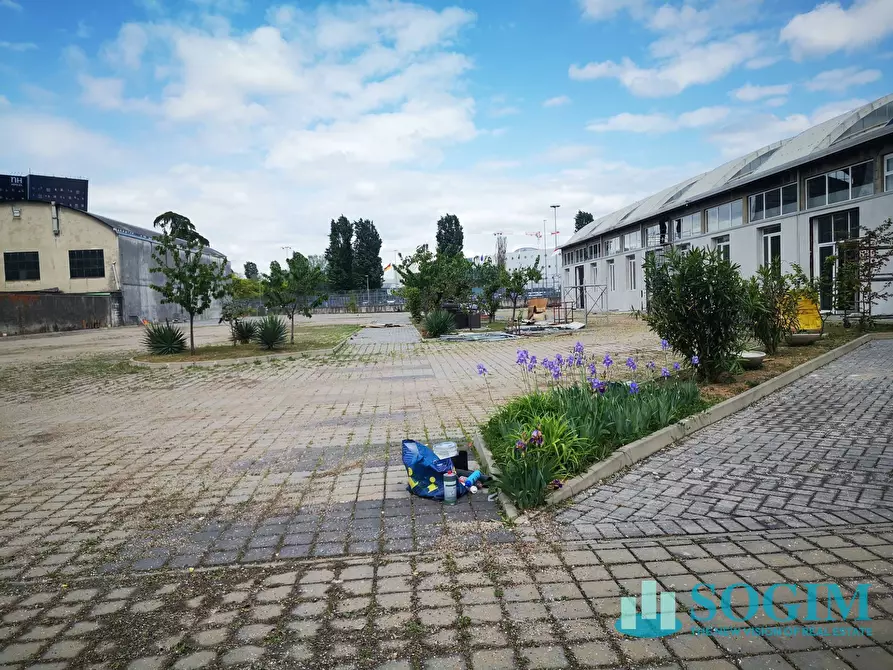 Immagine 20 di Capannone industriale in affitto  in Strada Statale Sempione a Pero