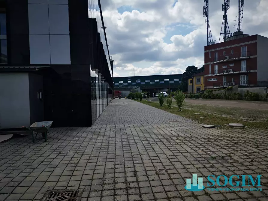 Immagine 21 di Capannone industriale in affitto  in Strada Statale Sempione a Pero