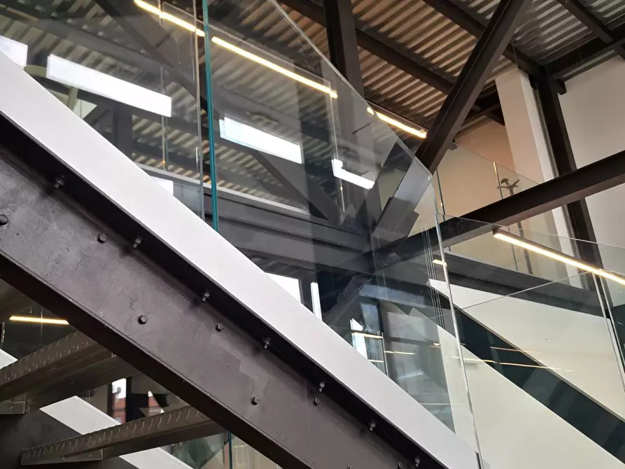 Immagine 26 di Capannone industriale in affitto  in Strada Statale Sempione a Pero