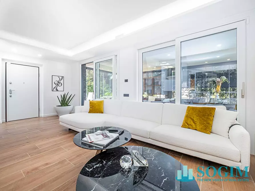 Immagine 8 di Villa in vendita  in Via Vittorio Emanuele II a Montorfano