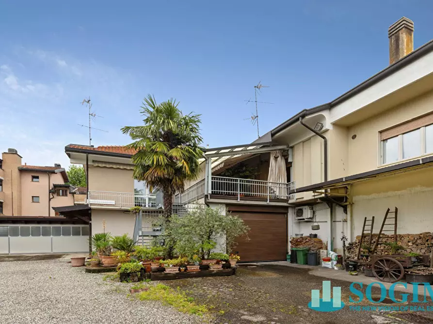 Immagine 66 di Palazzo in vendita  in via bertacciola 61 a Bovisio-Masciago
