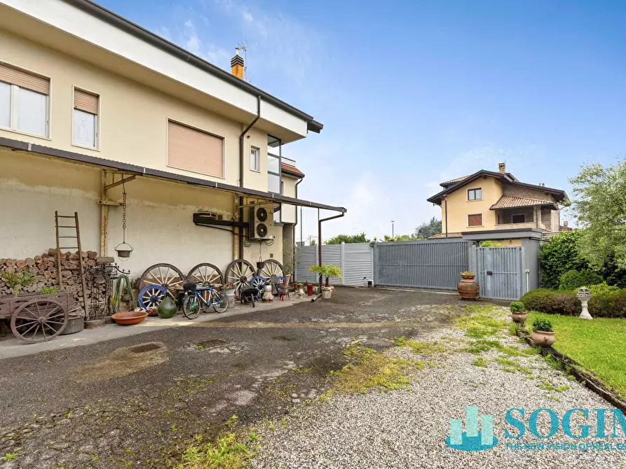 Immagine 68 di Palazzo in vendita  in via bertacciola 61 a Bovisio-Masciago