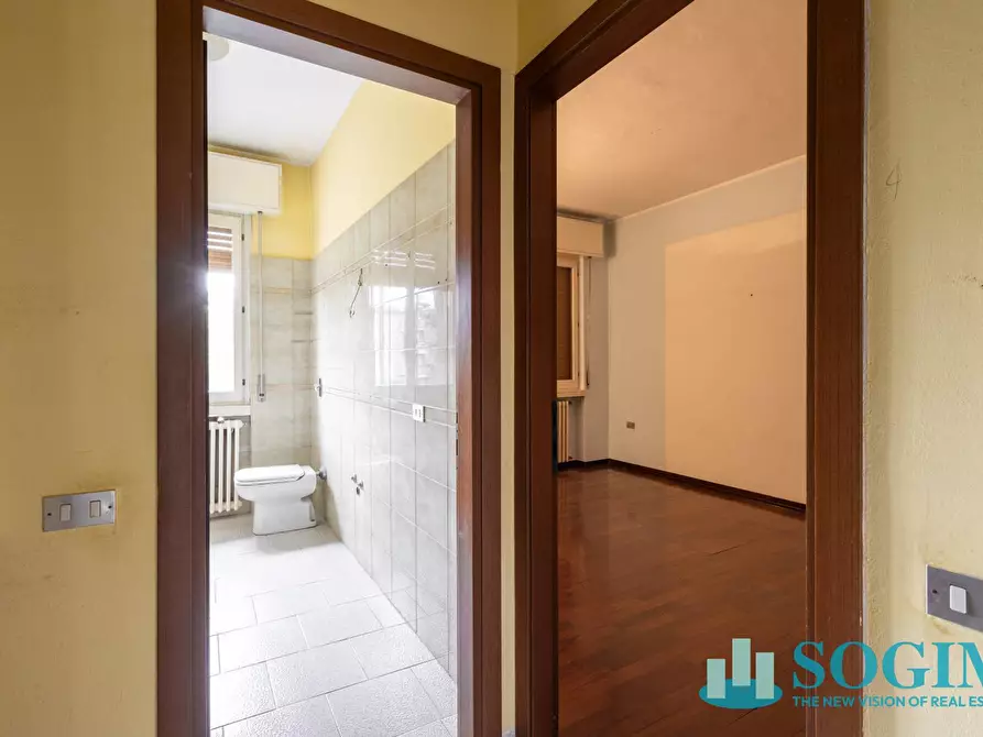 Immagine 73 di Palazzo in vendita  in via bertacciola 61 a Bovisio-Masciago