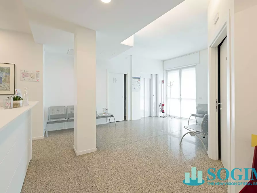 Immagine 84 di Palazzo in vendita  in via bertacciola 61 a Bovisio-Masciago