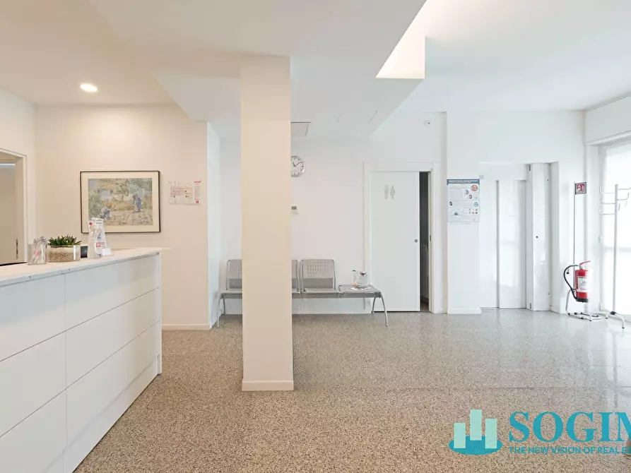 Immagine 85 di Palazzo in vendita  in via bertacciola 61 a Bovisio-Masciago