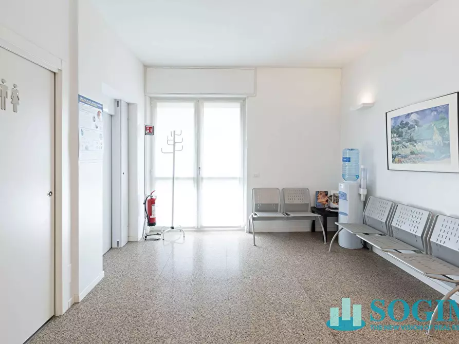 Immagine 90 di Palazzo in vendita  in via bertacciola 61 a Bovisio-Masciago