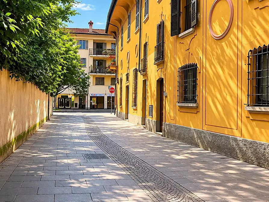 Immagine 4 di Ufficio in vendita  in Via Camillo Benso di Cavour 35 a Gorgonzola