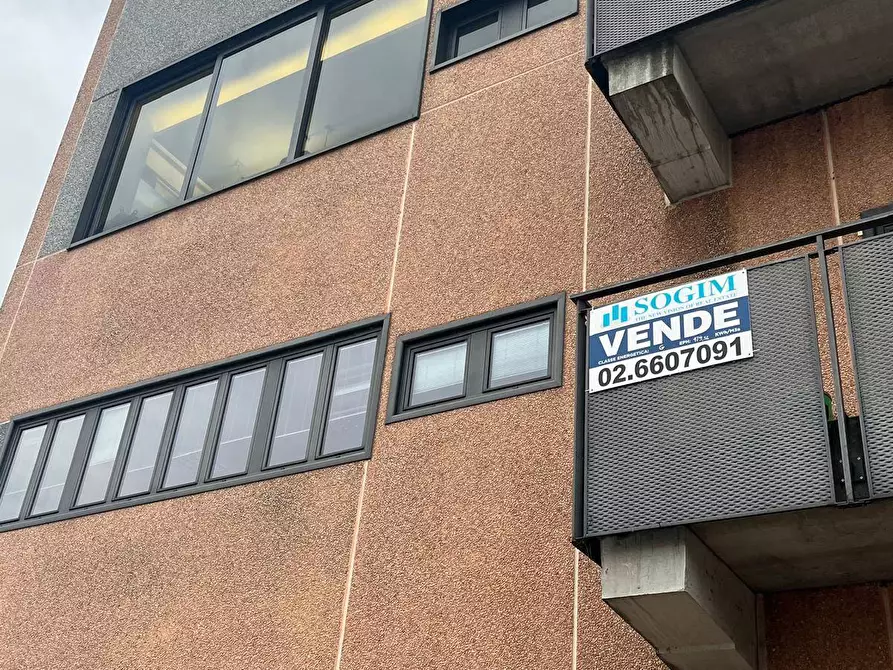 Immagine 4 di Laboratorio in vendita  in Via Alvise Ca da Mosto 1 a Corsico