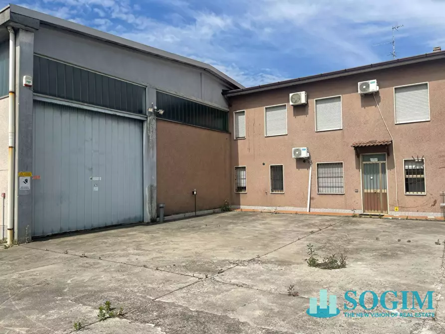 Immagine 1 di Capannone industriale in affitto  in via Tolstoj a San Giuliano Milanese