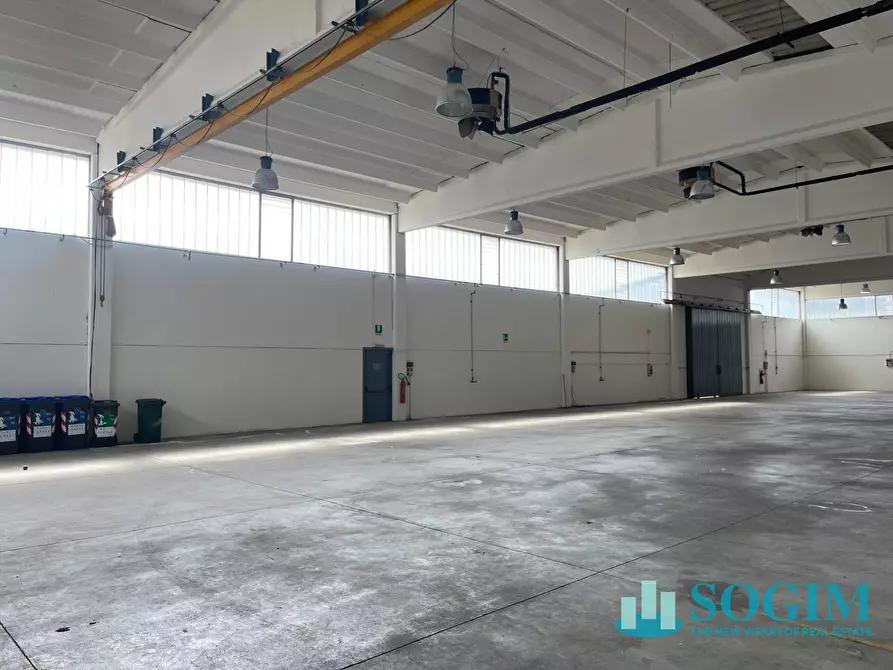 Immagine 17 di Capannone industriale in affitto  in via Tolstoj a San Giuliano Milanese