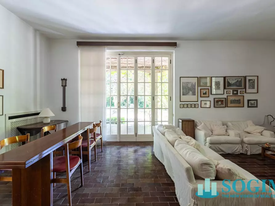 Immagine 6 di Villa in vendita  in Via delle molere a Inverigo