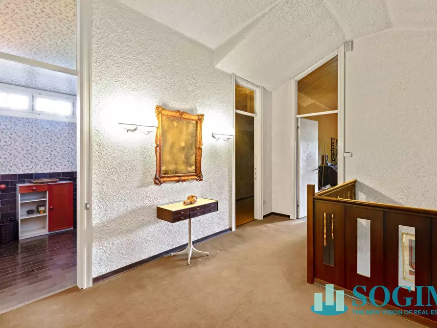 Immagine 33 di Villa in vendita  in Via delle molere a Inverigo
