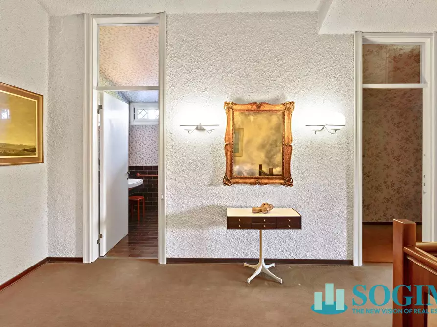 Immagine 34 di Villa in vendita  in Via delle molere a Inverigo