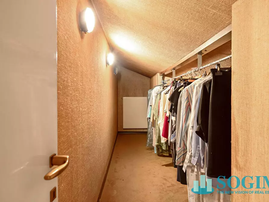 Immagine 44 di Villa in vendita  in Via delle molere a Inverigo