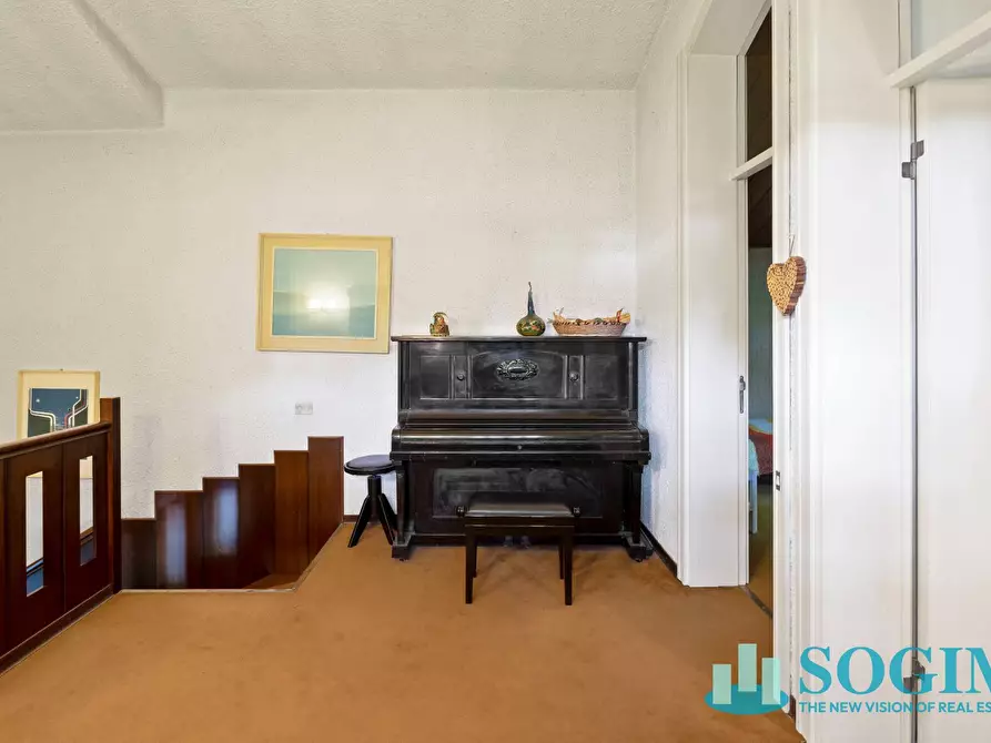 Immagine 49 di Villa in vendita  in Via delle molere a Inverigo