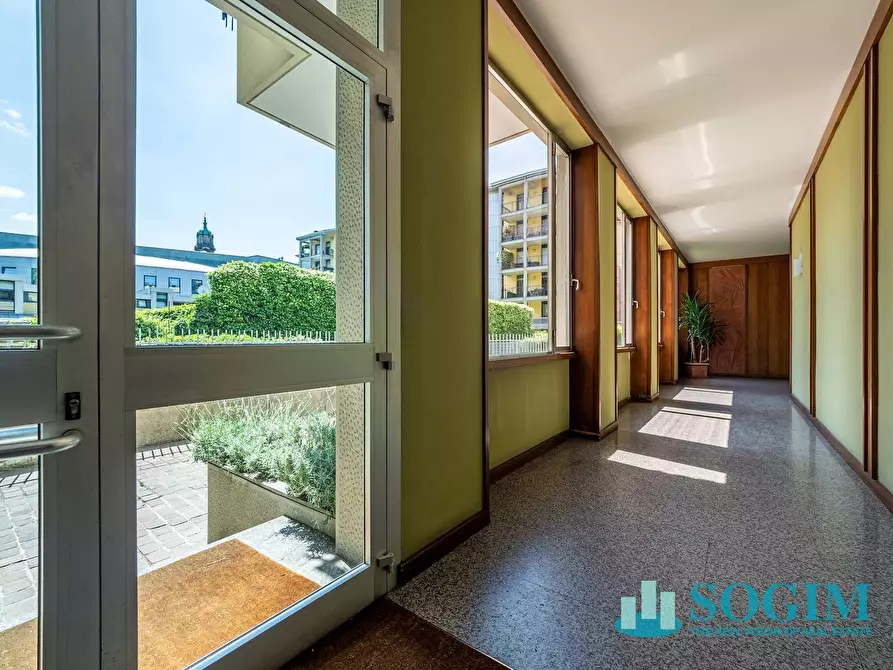 Immagine 26 di Appartamento in affitto  in Viale Varese a Como