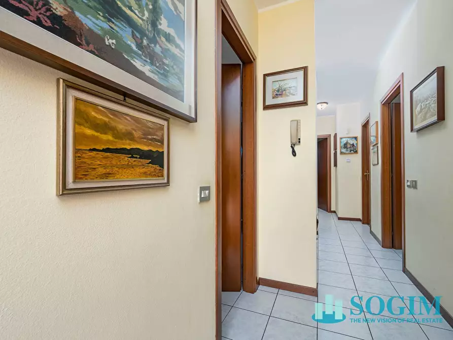 Immagine 9 di Villa in vendita  in Via Valtellina a Merone