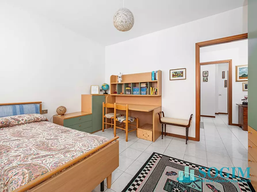 Immagine 27 di Villa in vendita  in Via Valtellina a Merone
