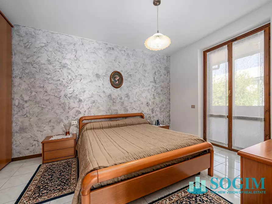 Immagine 34 di Villa in vendita  in Via Valtellina a Merone