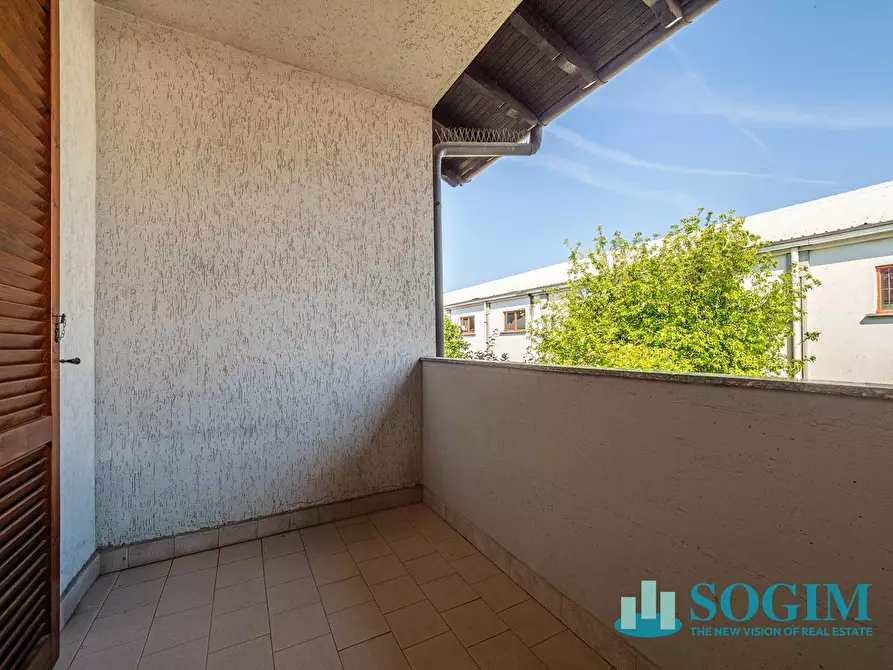 Immagine 47 di Villa in vendita  in Via Valtellina a Merone